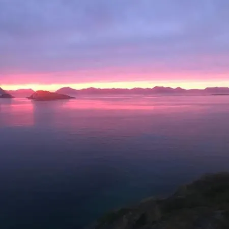 度假居 Trivelig Pa Arnes, Senja